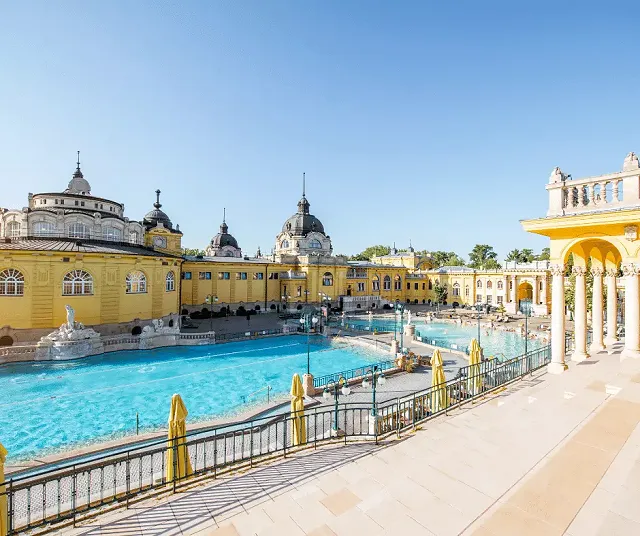 szechenyi thermal baths - budapest